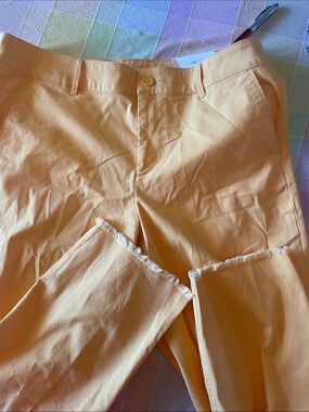 Women’s Peach Frayed Hem Pants Curvy girlfriend chino